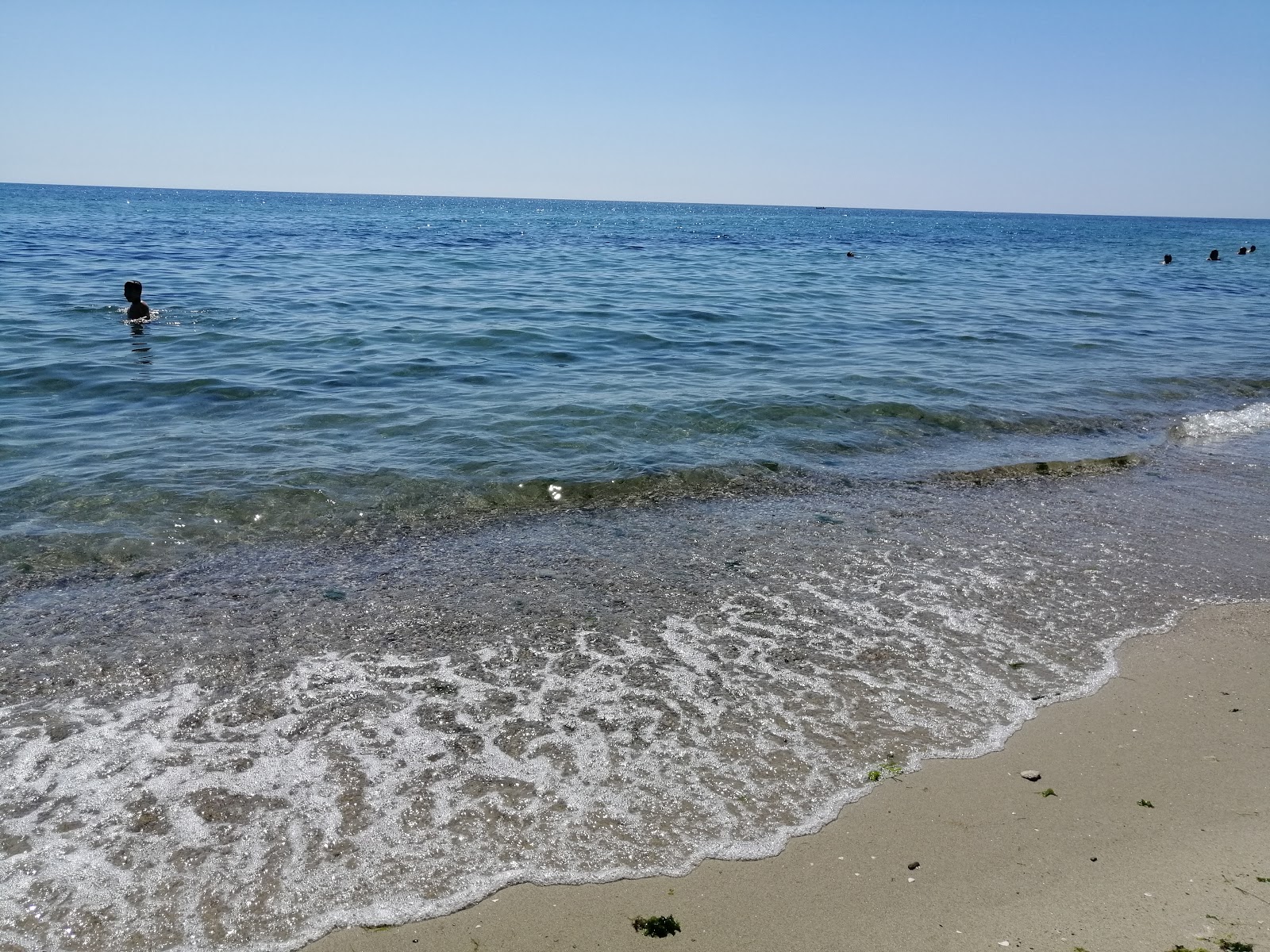 Foto de Gumusyaka beach com uma linha costeira espaçosa