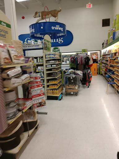 Pet Supply Store «PetSmart», reviews and photos, 4731 Commercial Dr, New Hartford, NY 13413, USA