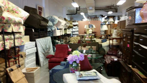 Thrift Store «The Ark Thrift Shop», reviews and photos, 1302 N Milwaukee Ave, Chicago, IL 60622, USA