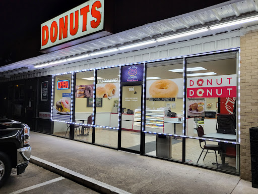 Donut Shop «Donut Palace», reviews and photos, 106 N Cedar Ridge Dr, Duncanville, TX 75116, USA