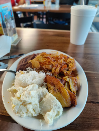 Grocery Store «Pupuseria Mister», reviews and photos, 1129 Cedar Lane Rd, Greenville, SC 29617, USA