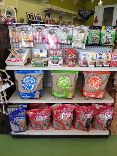 Pet Supply Store «Animal Krackers Inc», reviews and photos, 232 Main St, Gloucester, MA 01930, USA