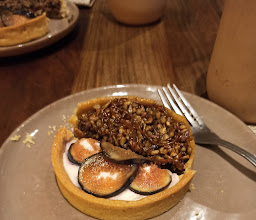 Tierra Garat Santa Mónica photo