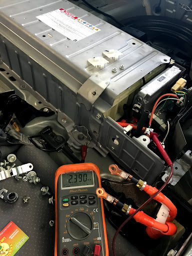SLT AUTO REPAIR image