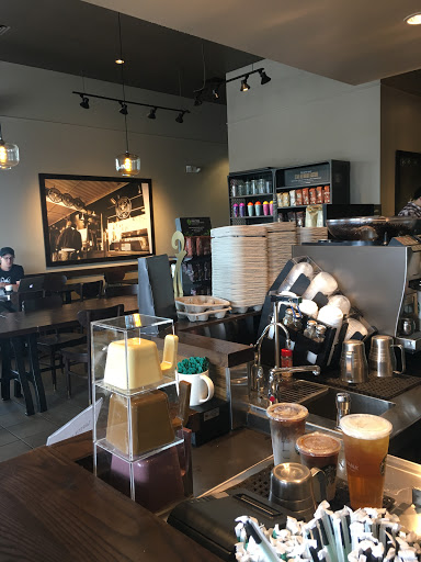 Coffee Shop «Starbucks», reviews and photos, 2100 Dixwell Ave, Hamden, CT 06514, USA