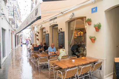 Restaurante Casa Grau (Wines, Bar & Bistro) - Carrer Major, 16, 03730 Xàbia, Alicante, Spain