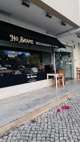 No Shame Indo-Chinese Restaurant & Bar em Lisboa
