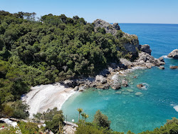 Vedranov beach'in fotoğrafı küçük koy ile birlikte