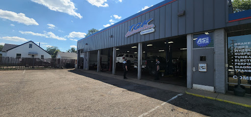 Auto Repair Shop «TGK Automotive», reviews and photos, 5337 Edgewood Ave N, Crystal, MN 55428, USA