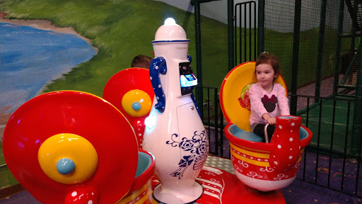 Amusement Center «Enchanted Castle Family Entertainment Complex and Restaurant», reviews and photos, 1103 S Main St, Lombard, IL 60148, USA