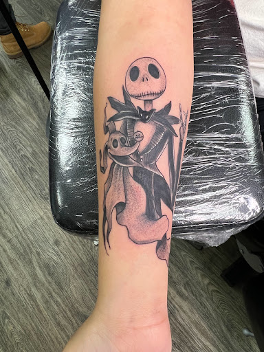 Explore 1985 tattoo ideas, creative tattoo ideas in Schaumburg, available at Urban Rebels Ink