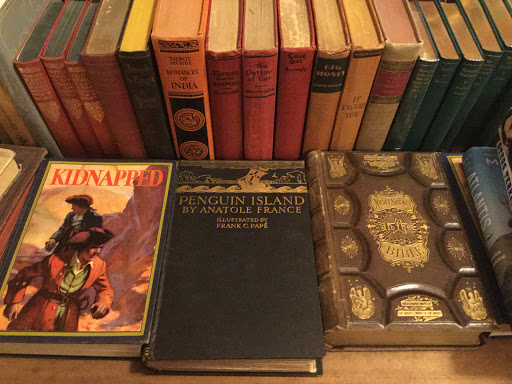 Book Store «Voyageur Book Shop», reviews and photos, 2212 S Kinnickinnic Ave, Milwaukee, WI 53207, USA