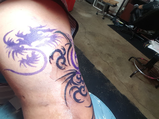 Tattoo Shop «The Ink Shop», reviews and photos, 4500 Oberlin Ave, Lorain, OH 44053, USA