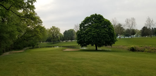 Golf Club «Pines Golf Club & Restaurant», reviews and photos, 1319 N Millborne Rd, Orrville, OH 44667, USA