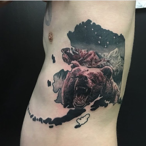 Tattoo Shop «Sacred Hand Tattoo Society», reviews and photos, 960 Parsons Ave, Columbus, OH 43206, USA