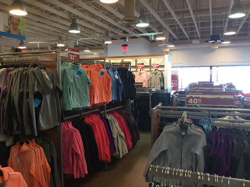 Sportswear Store «Columbia Sportswear Outlet Store at Lighthouse Place Premium Outlets», reviews and photos, 1710 Lighthouse Pl, Michigan City, IN 46360, USA