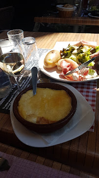 Raclette du Restaurant français L'Oustaou à Besse-et-Saint-Anastaise - n°17