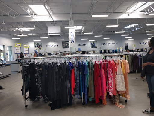 Thrift Store «Goodwill Warwick Retail Store», reviews and photos, 11061 Warwick Blvd, Newport News, VA 23601, USA