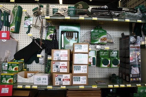 Hardware Store «Brownsboro Hardware & Paint», reviews and photos, 4858 Brownsboro Rd, Louisville, KY 40207, USA