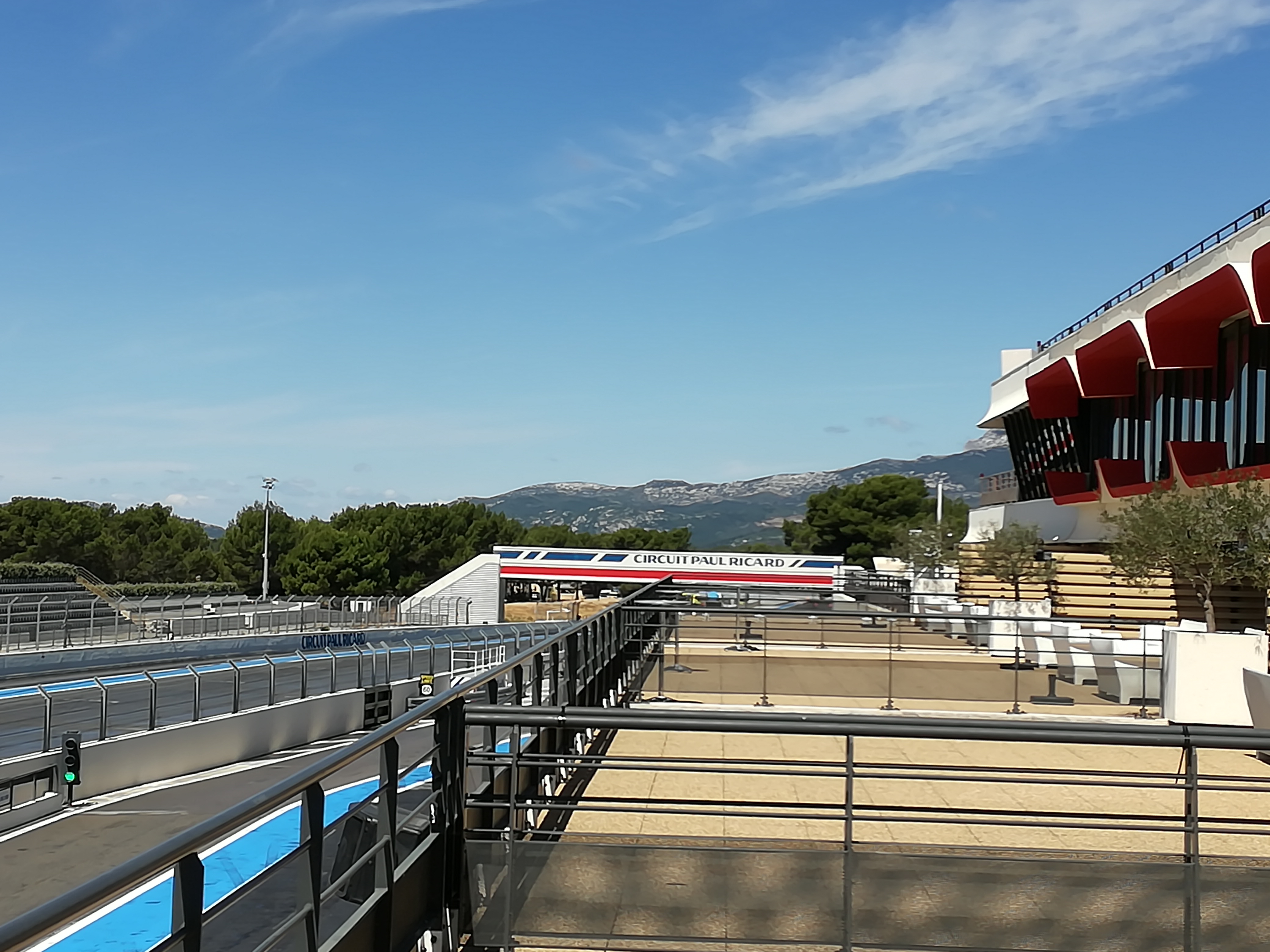 Photo n° 3 de l'avis de Sim. fait le 25/07/2017 à 16:29