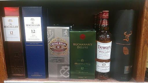 Wine Store «Greenwood Village Wine & Spirits», reviews and photos, 9251 E Peakview Ave Unit E, Greenwood Village, CO 80111, USA