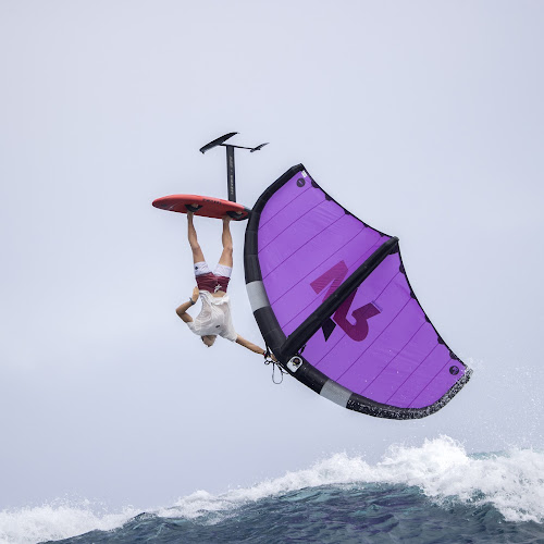 Surf Kite Stand Up Paddel Snowboard Shop Surfparadies Pratteln bei Basel - Geschäft