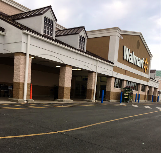 Discount Store «Walmart», reviews and photos, 3164 Berlin Turnpike, Newington, CT 06111, USA