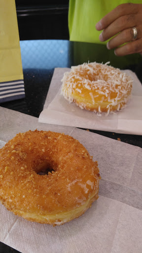 Donut Shop «Yum Yum Donuts», reviews and photos, 8139 W Manchester Ave, Playa Del Rey, CA 90293, USA