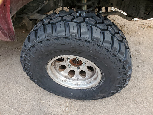 Tire Shop «Discount Tire Store - Queen Creek, AZ», reviews and photos, 21505 S Ellsworth Loop, Queen Creek, AZ 85142, USA