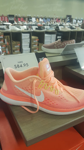 Shoe Store «DSW Designer Shoe Warehouse», reviews and photos, 1740 N Federal Hwy, Fort Lauderdale, FL 33305, USA