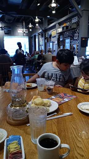 American Restaurant «Cracker Barrel Old Country Store», reviews and photos, 6251 Westport Ave, Shreveport, LA 71129, USA
