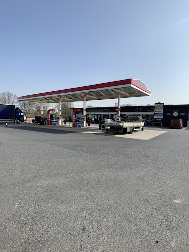 Reviews of Oval service station in Northampton - Gas station