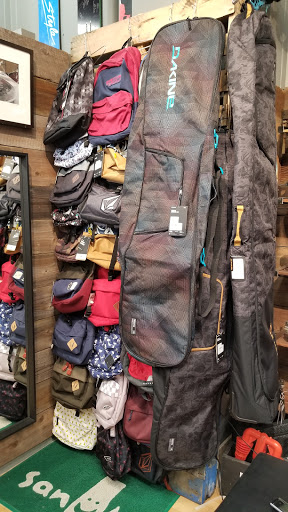 Snowboard Shop «Milo Snow and skate», reviews and photos, 905 Lincoln Way #300, Auburn, CA 95603, USA