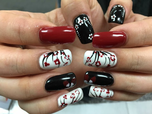 Nail Salon «Lisa Nail Salon», reviews and photos, 3 George Washington Plaza #3, Gaylordsville, CT 06755, USA