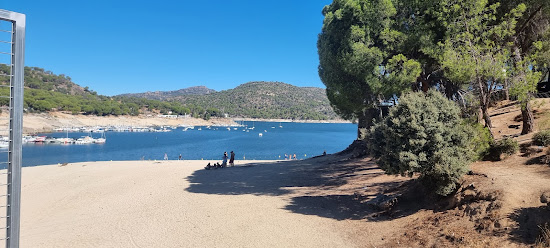 Playa del embalse