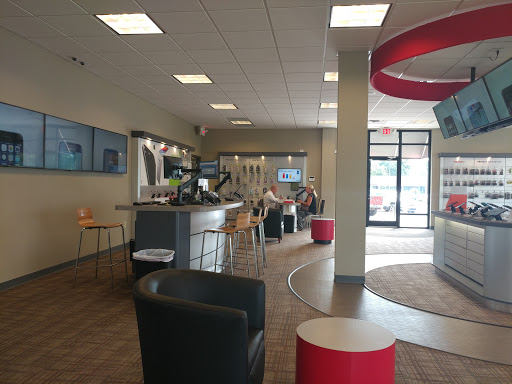 Cell Phone Store «Verizon Authorized Retailer – Cellular Sales», reviews and photos, 2606 Cloverdale Rd, Florence, AL 35633, USA