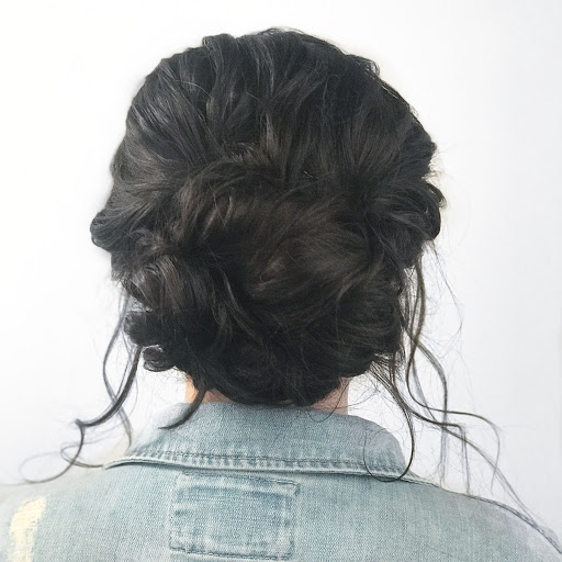 Beauty Salon «Sojourn Salon», reviews and photos, 29 S Randall Rd, North Aurora, IL 60542, USA