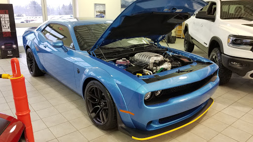 Car Dealer «Falls Chrysler Jeep Dodge», reviews and photos, 4100 State Rd, Cuyahoga Falls, OH 44223, USA