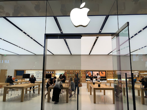 Computer Store «Apple MarketStreet», reviews and photos, 1220 Market St, Lynnfield, MA 01940, USA