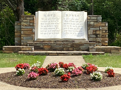Cemetery «Stonewall Memory Gardens», reviews and photos, 12004 Lee Hwy, Manassas, VA 20109, USA