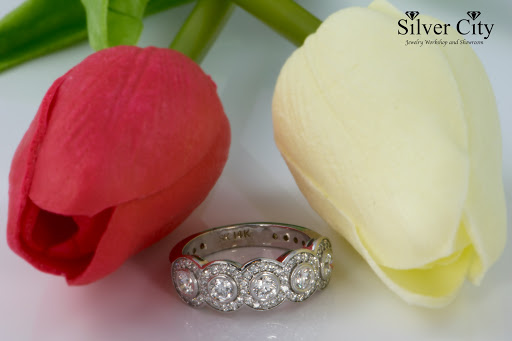 Jewelry Store «Silver City Stamp & Coin Co», reviews and photos, 3205 E Silver Springs Blvd, Ocala, FL 34470, USA