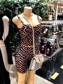 Manhattan Beauty Supply - Photo 7 - Car repair in Norfolk, VA, Norfolk