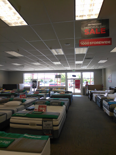 Mattress Store «Mattress Firm Santa Cruz», reviews and photos, 600 River St, Santa Cruz, CA 95060, USA