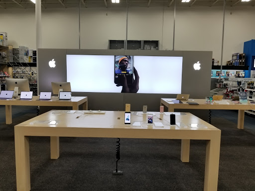 Electronics Store «Best Buy», reviews and photos, 1334 Winston Plaza, Melrose Park, IL 60160, USA