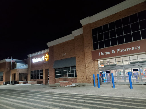 Department Store «Walmart Supercenter», reviews and photos, 3700 Owen Rd, Fenton, MI 48430, USA