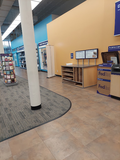 Print Shop «FedEx Office Print & Ship Center», reviews and photos, 315 W Market St, Louisville, KY 40202, USA