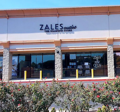 Jewelry Store «Zales - The Diamond Store», reviews and photos, 22513 Tomball Pkwy #105, Houston, TX 77070, USA