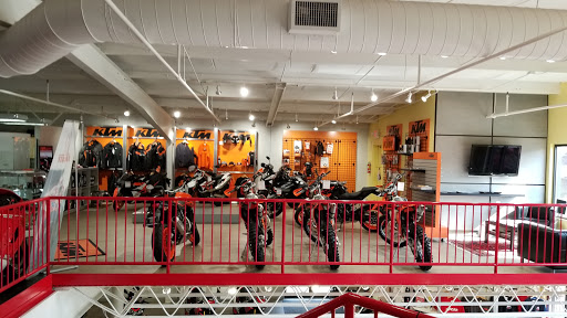 Motorcycle Dealer «Commonwealth Motorcycles», reviews and photos, 625 E Jefferson St, Louisville, KY 40202, USA