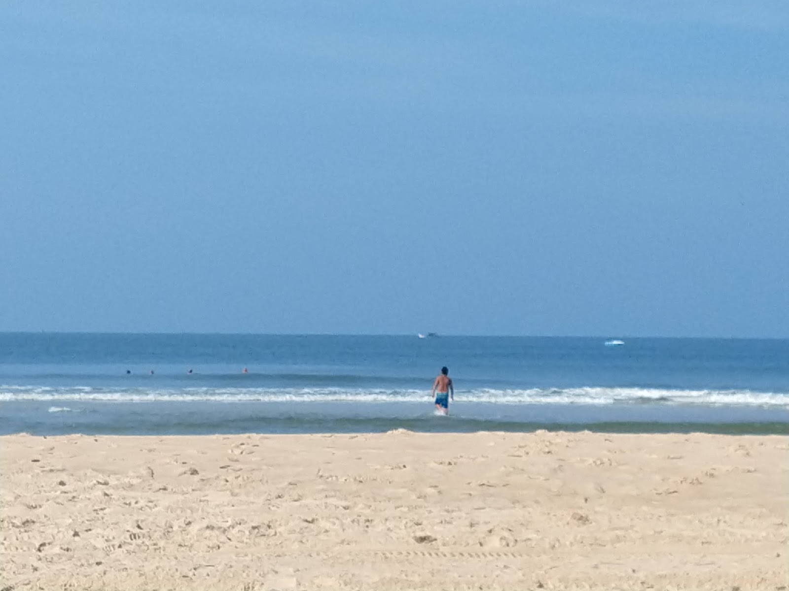 Fotografie cu Mobor Beach și așezarea