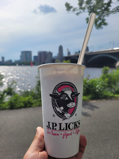 Ice Cream Shop «J.P. Licks», reviews and photos, 150 Charles St, Boston, MA 02114, USA